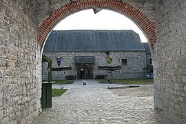 Le château-ferme de Ny