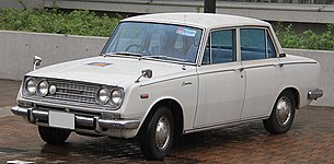 1966-1967 Toyopet Corona.jpg