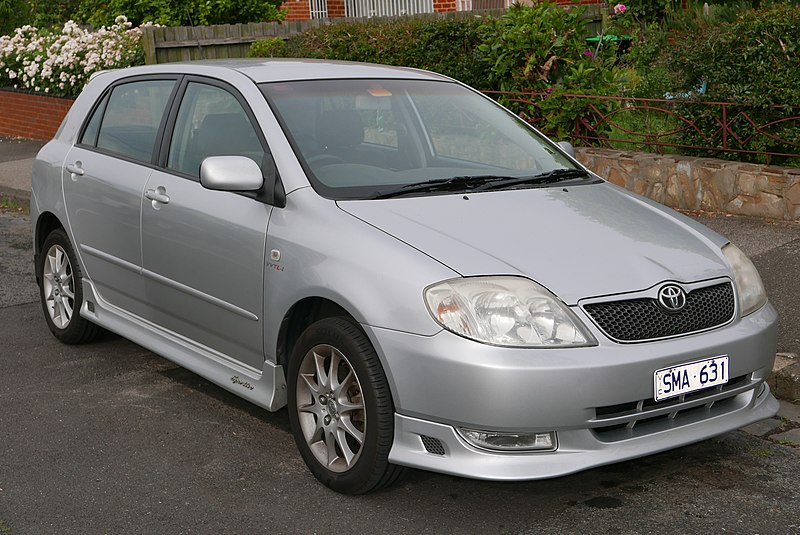 File:2003 Toyota Corolla (ZZE123R) Sportivo 5-door hatchback (2015-11-11) 01.jpg