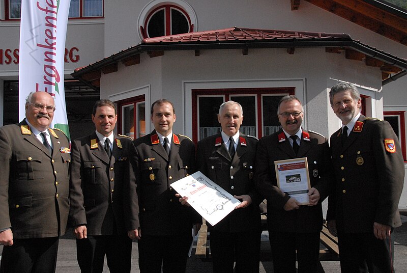 File:2012-09-23 (18) Opening of the refurbished fire brigade of the Feuerwache Weißenburg from 2009 to 2012.jpg