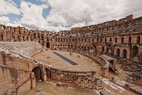 قصر أو مسرح الجم الروماني في مدينة الجم في ولاية المهدية في تونس