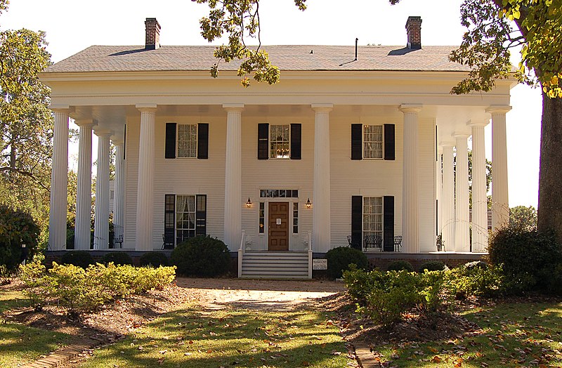 File:Antebellum style house (Barrington Hall).JPG