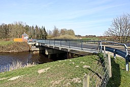 Apen - Saterlandstraße - Staaßenbrücke 03 ies