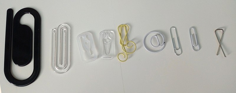 File:Assorted paperclips together.jpg