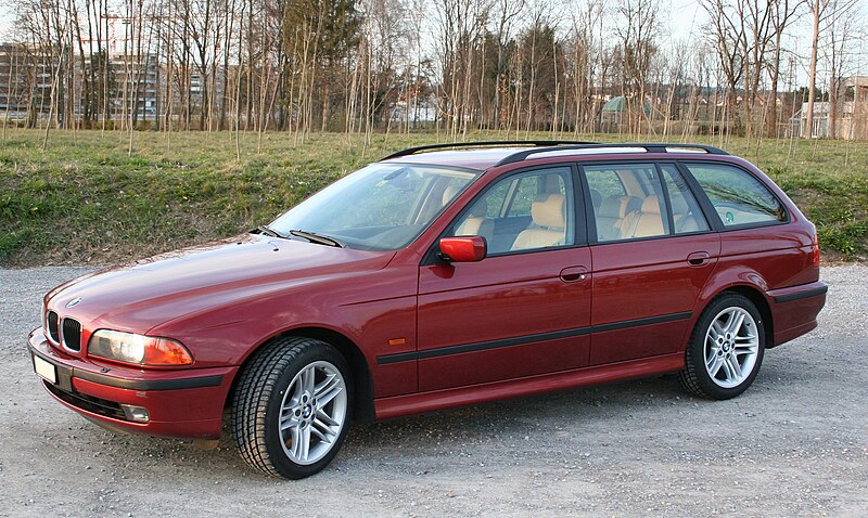 File:BMW E39 Touring (2000).jpg