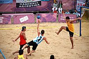 Deutsch: Beachhandball bei den Olympischen Jugendspielen 2018; Tag 5, 10. November 2018; Jungen, Hauptrunde - Thailand-Argentinien 2:1 English: Beach handball at the 2018 Summer Youth Olympics at 11 October 2018 – Boys Main Round – Thailand-Argentina 2:1