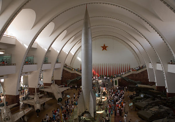 The museum's main hall before 2010s reconstruction, with a Dongfeng 1 (SS-2) missile in the center