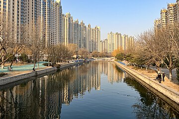 File:Beixiaohe_River_at_Wangjing_West_Rd_(20220308165231).jpg