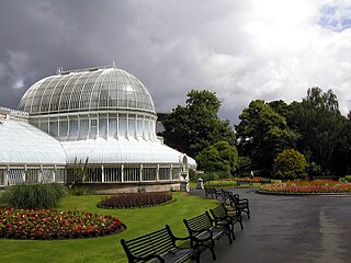 Belfast_Botanic_Gardens_glasshouse.jpg