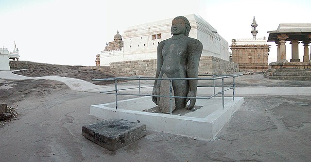 Statue of Bharata Chakravartin at Shravanabelagola