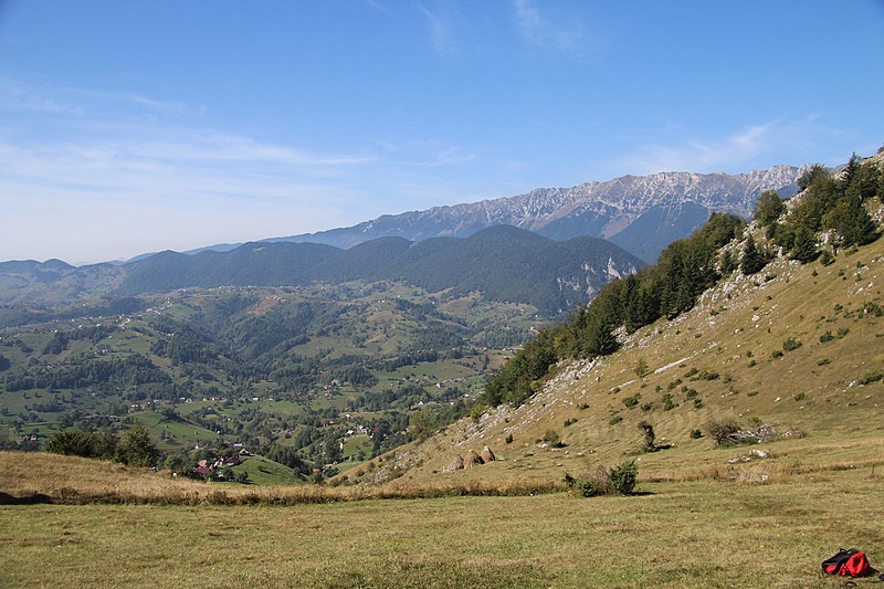 File:Blick nach Westen auf das Königsteingebirge.JPG