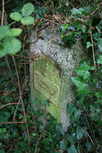 File:Boundary Stone on Hardy Way east of Dorchester - geograph.org.uk - 5891101.jpg