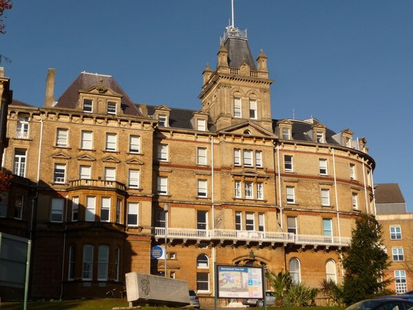 Image: Bournemouth, town hall frontage minus a tree   geograph.org.uk   2169595