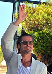 Hauptdarsteller und Produzent Brad Pitt bei den Filmfestspielen von Cannes 2011. Seine Figur des Mr. O’Brien steht für den „Weg der Natur“.[4][5]