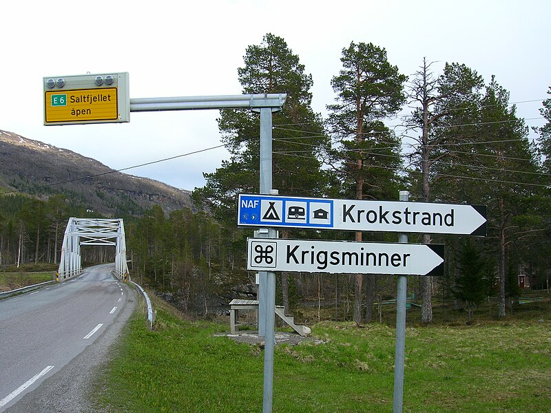 File:Bridge at Krokstrand A.JPG