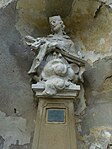 Brno-Ivanovice, socha u zámku.JPG