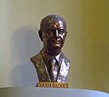 Busta Karla Vacka od sochaře Bedřicha Kloužka.jpg