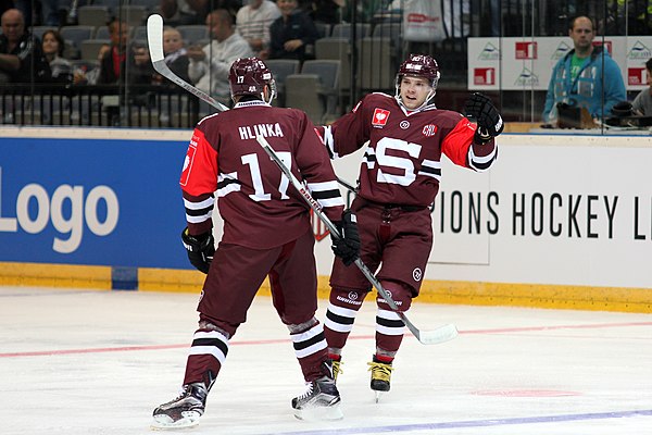 Players in HC Sparta Praha jerseys