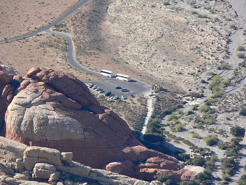 File:Calico Hills Sandstone Quarry 4.jpg