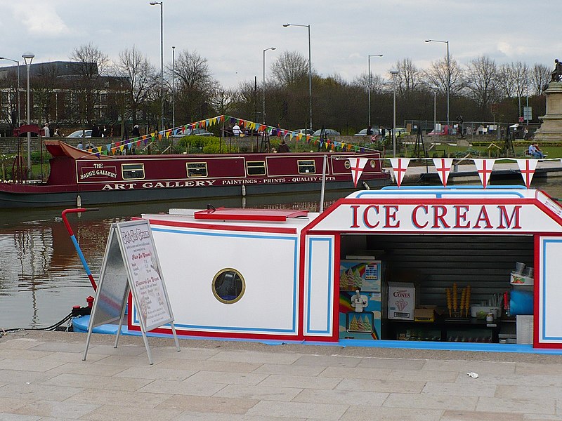 File:Canal Basin - Stratford upon Avon - geograph.org.uk - 1712746.jpg