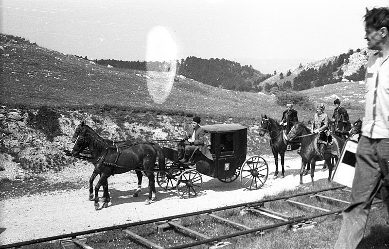 File:Carriage, coach, filming Fortepan 93600.jpg