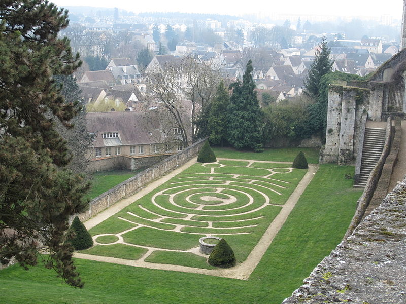 File:Cathédrale Notre-Dame - labyrinthe.jpg