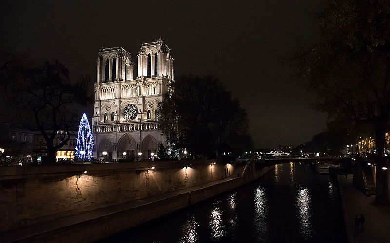 File:Cathédrale Notre-Dame de Paris, December 2014 003.jpg