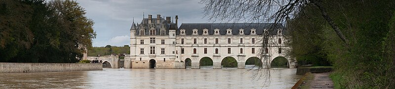 File:Chenonceau - pano.jpg