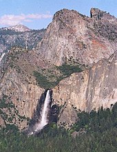 Bridal Veil Falls in Yosemite National Park flowing from a hanging valley Closeup of Bridalveil Fall seen from Tunnel View in Yosemite NP.JPG