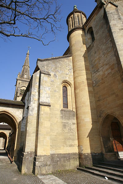 File:Collegiale Neuchatel mg 2437.jpg