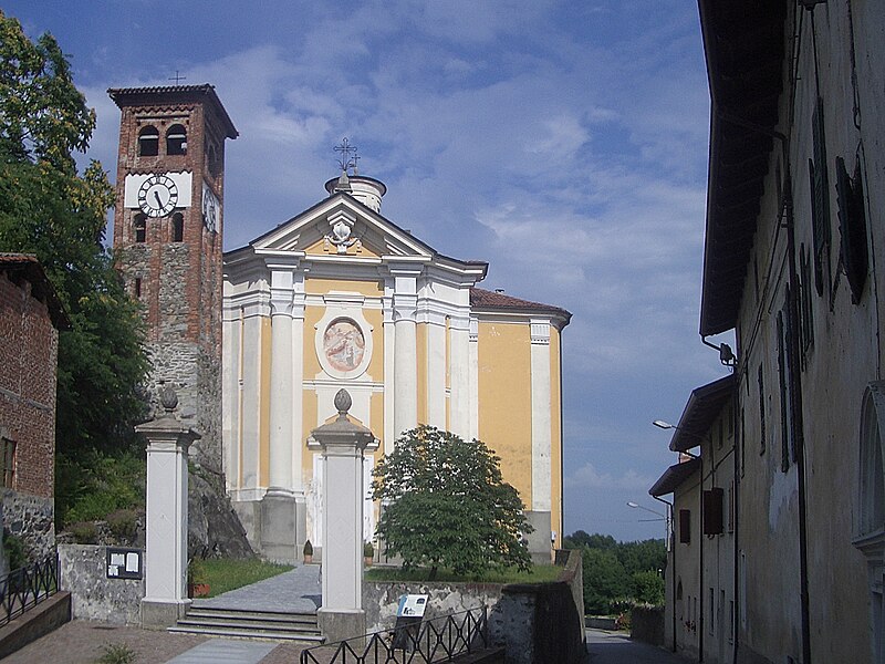 File:Colleretto Giacosa Chiesa Santa Croce.JPG