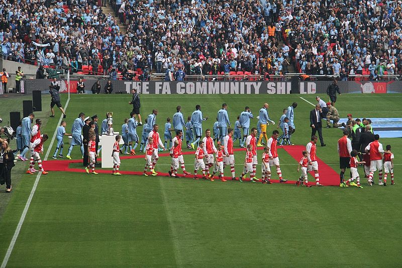 File:Community Shield 14 - Managers lead the teams out (14698393168).jpg