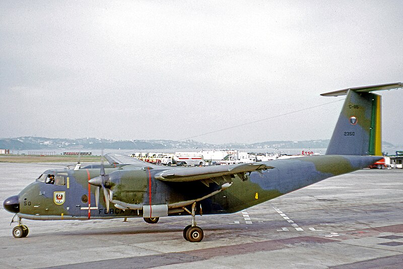 File:DHC.5 CC-115 Buffalo 2350 1 GTT FAB Galeao 07.05.72 edited-2.jpg