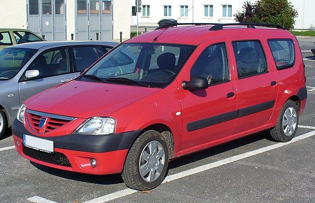 File:Dacia Logan MCV.jpg - Wikimedia Commons