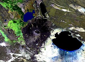 Satellietfoto van Dama Ali (midden) en Lake Abbe (rechts).