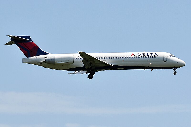 File:Delta Air Lines, N963AT, Boeing 717-2BD (49593616286).jpg