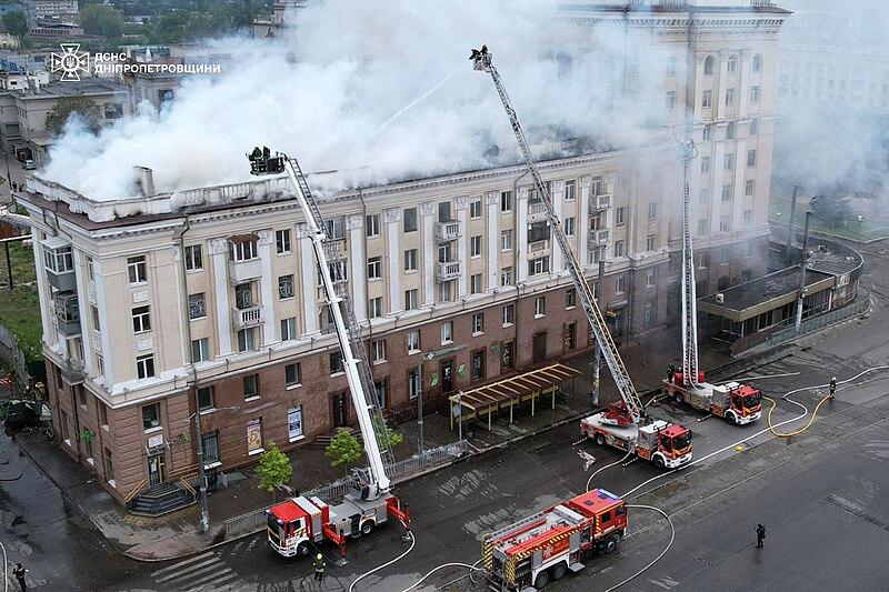 Plik:Destructions in Dnipro after Russian attack, 2024-04-19 (21).jpg