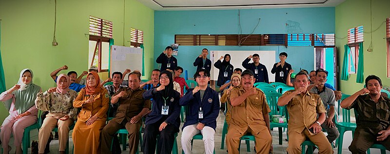 Dokumentasi Kegiatan Pembukaan KKM-PKM Manajemen FEB Universitas Tanjungpura, Balai Desa Penyeladi