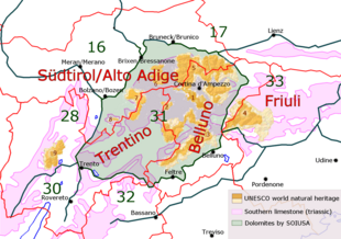 Delimitazione delle Dolomiti secondo tre diverse accezioni.- in verde: la definizione delle Dolomiti secondo la SOIUSA e la Partizione delle Alpi- in rosa: le aree geografiche in cui è presente la roccia dolomitica- in arancione: i gruppi definiti dall'UNESCO come Patrimonio dell'umanità- in nero: i confini geografici delle regioni e provincie interessate.