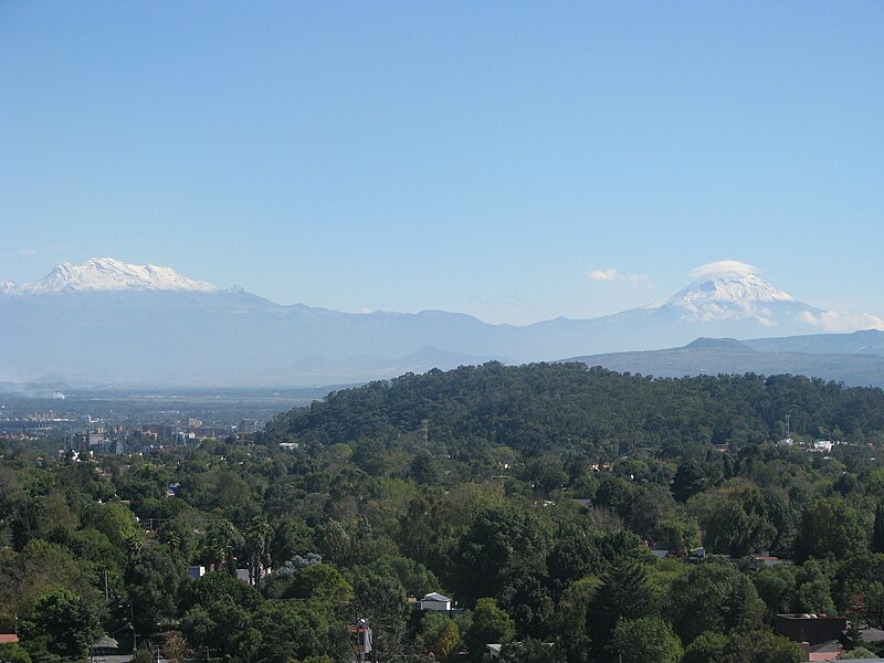 File:EL IZTACCIHUATL Y EL POPOCATEPETL.jpg