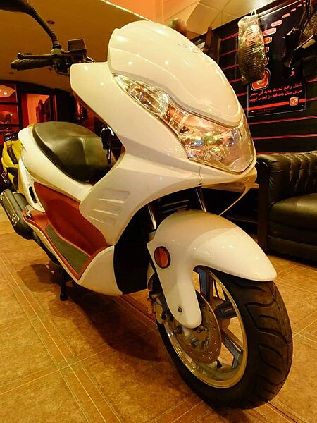 File:Egos Bouda 200 cc.jpg