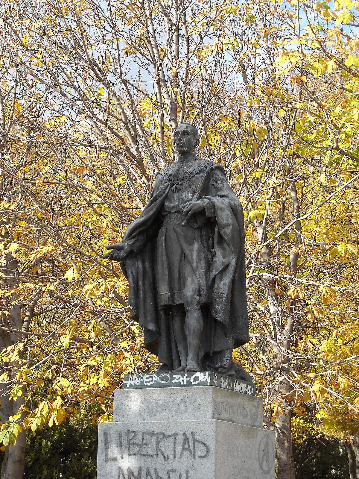 Monument to Alfonso XII - Wikipedia