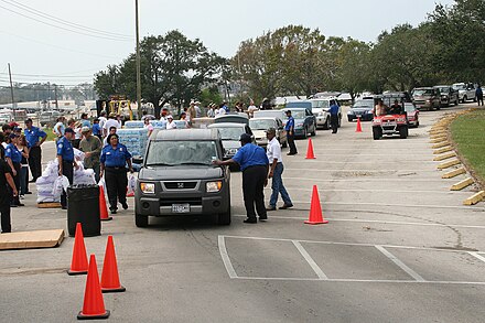 Cars queuing at a Hurricane Ike relief center, September 19, 2008