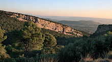 Falaise au sud du Grand Luberon