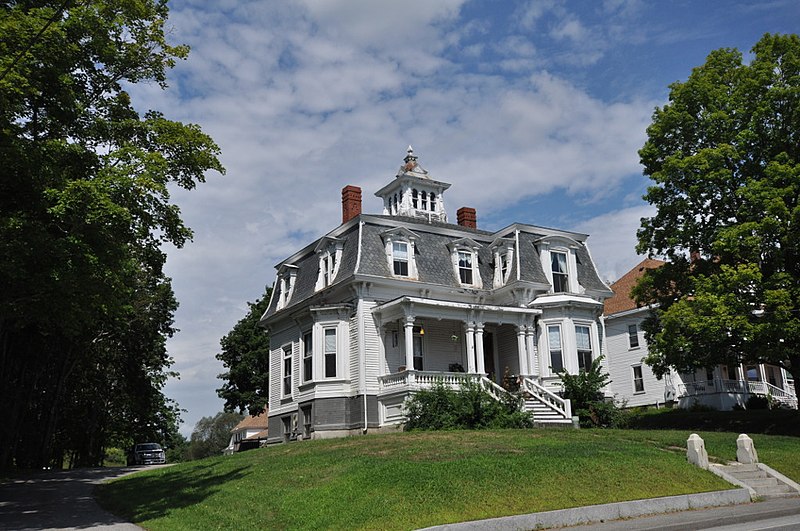 File:FarmingdaleME CaptNathanielStoneHouse.jpg