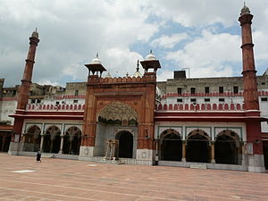 Fatehpuri Masjid.jpg
