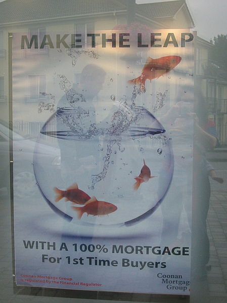 An advertisement for 100% mortgages seen outside Dublin (17 July 2007).