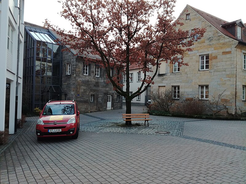 File:Gerberplatz Bayreuth.jpg