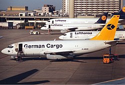 Boeing 737-230QC der German Cargo in Frankfurt, Juni 1991