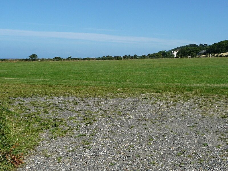 File:Grass field between Lhergydhoo and East Lhergydhoo - geograph.org.uk - 5072181.jpg